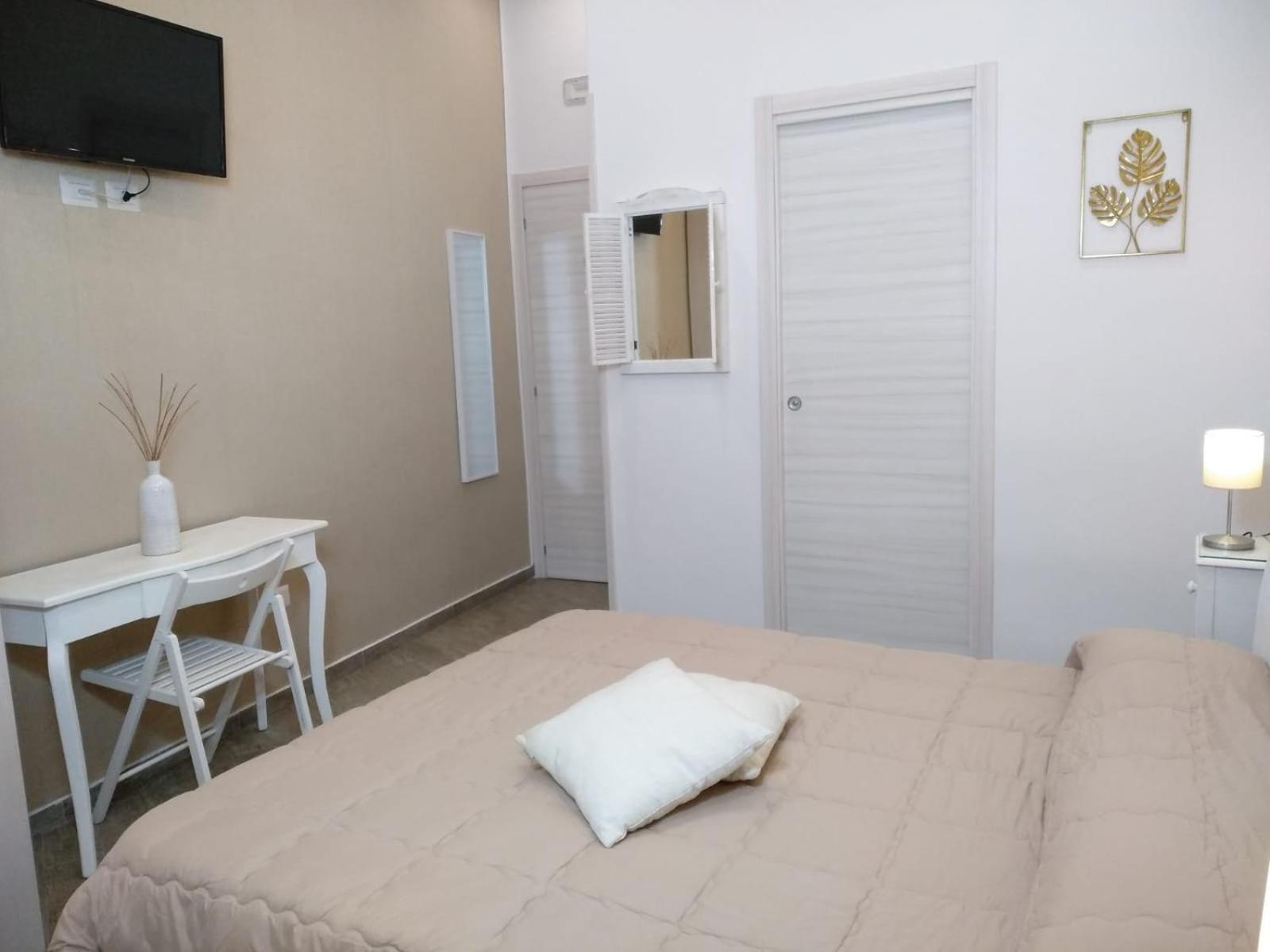 B&B Da Ary Colorful Rooms 나폴리 외부 사진