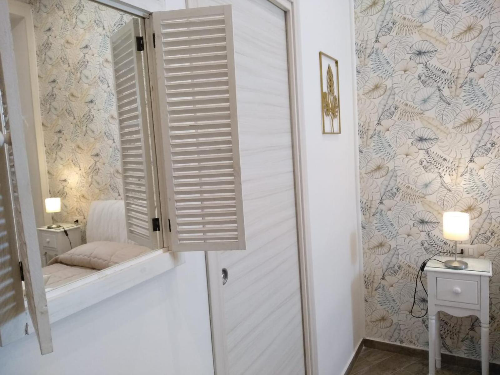 B&B Da Ary Colorful Rooms 나폴리 외부 사진