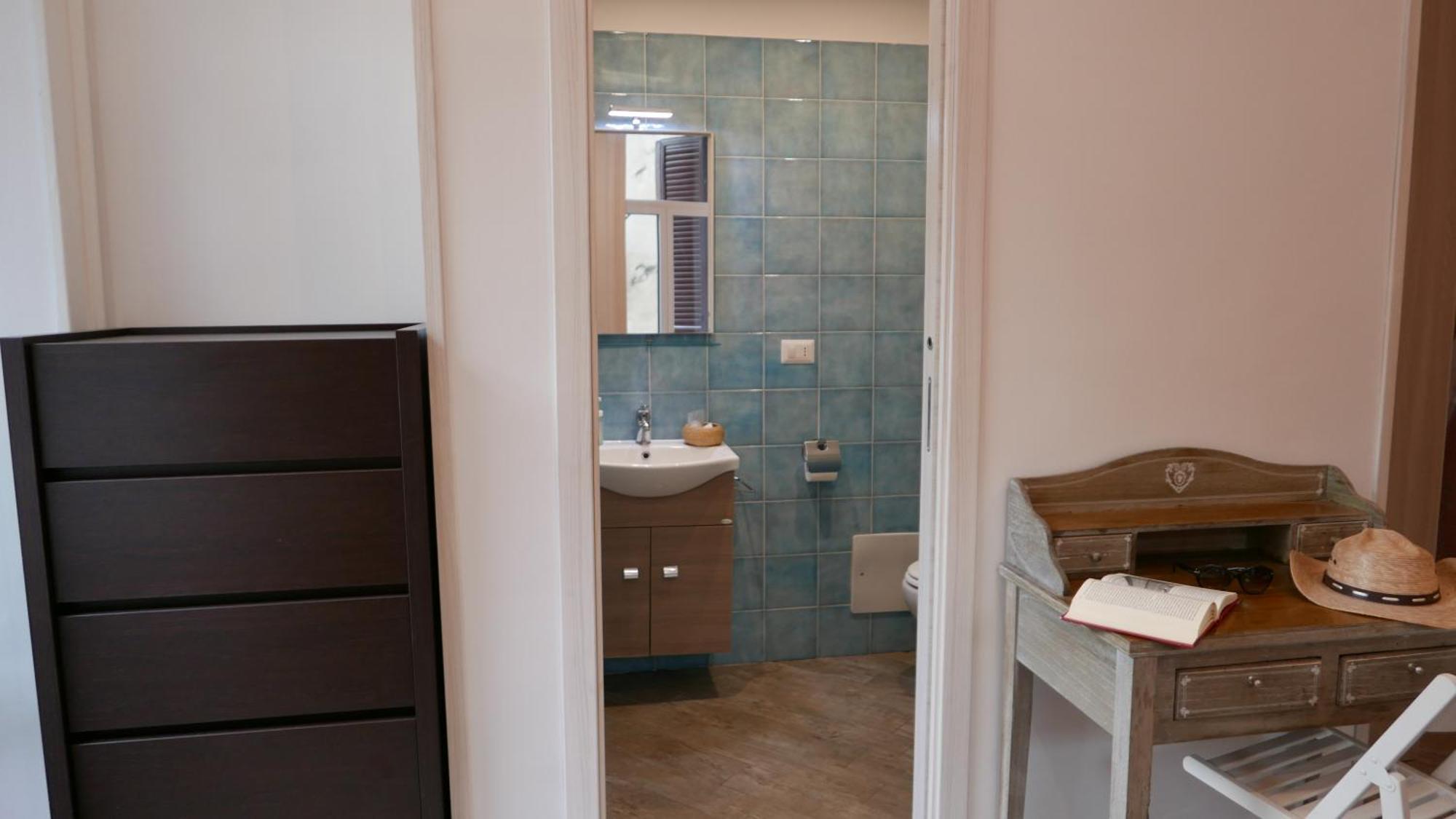 B&B Da Ary Colorful Rooms 나폴리 외부 사진