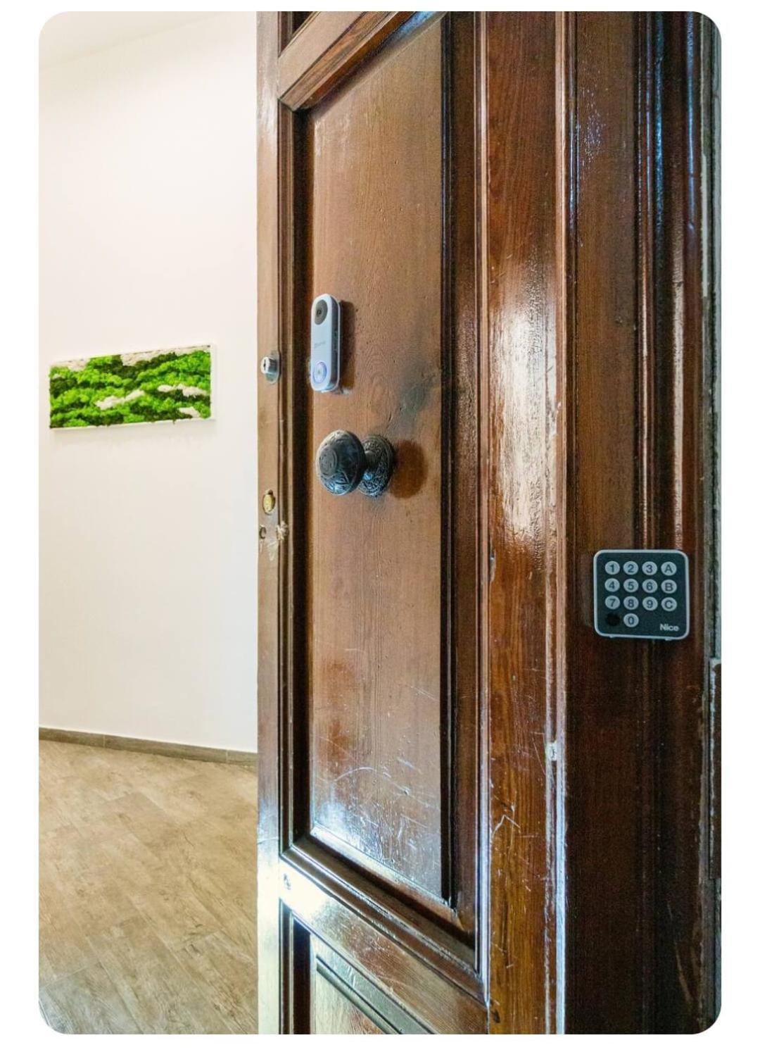 B&B Da Ary Colorful Rooms 나폴리 외부 사진