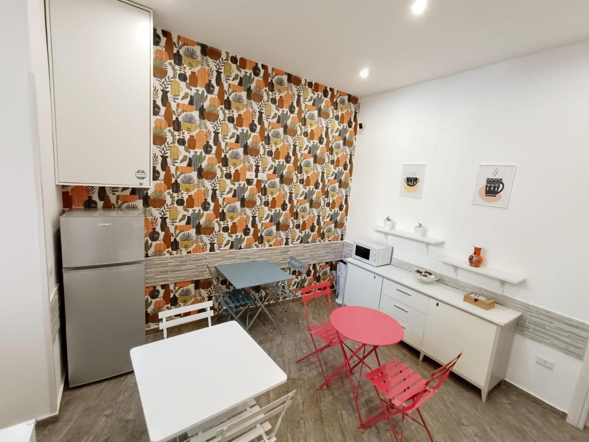 B&B Da Ary Colorful Rooms 나폴리 외부 사진